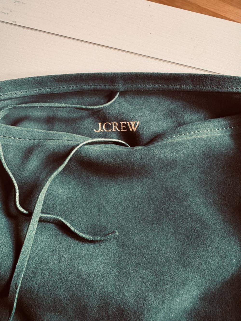 Brand New J Crew Berkeley bucket bag in midnight foliage suede - Picture 4 of 7